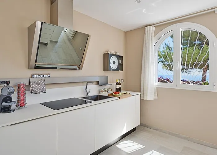 Luxury Bicocca - Mareri Lägenhet *